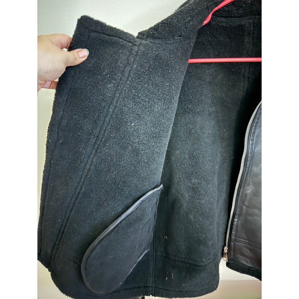 Leather Jacket - Picture 4 of 9